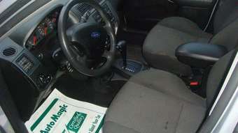 2006 Ford Focus Photos
