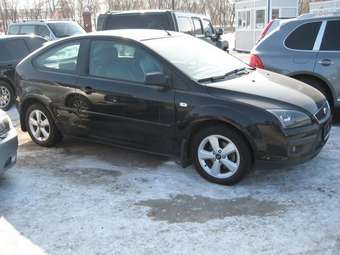 2006 Ford Focus Images