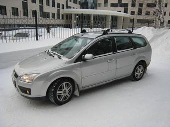2006 Ford Focus Photos