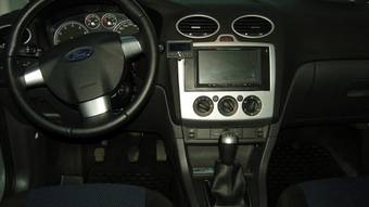 2006 Ford Focus Pictures