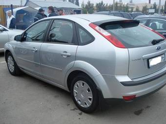 2006 Ford Focus Photos