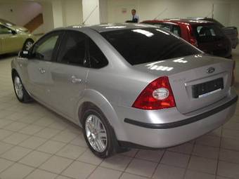 2006 Ford Focus Photos