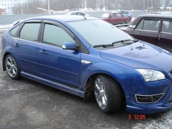 2006 Ford Focus Photos