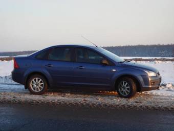 2006 Ford Focus Images