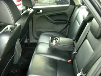 2006 Ford Focus Photos