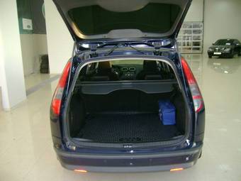 2006 Ford Focus Photos