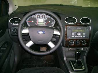 2006 Ford Focus Pictures