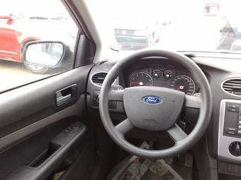 2006 Ford Focus Pictures