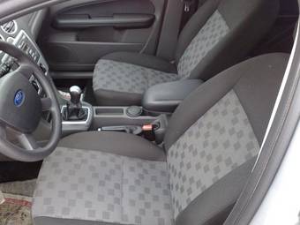 2006 Ford Focus Photos