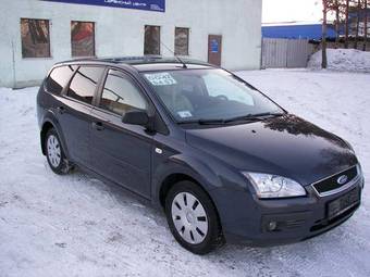 2006 Ford Focus Photos