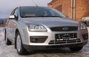 2006 Ford Focus Photos