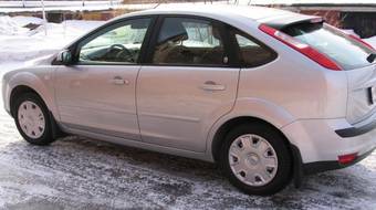 2006 Ford Focus Photos