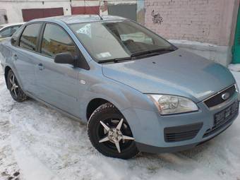 2006 Ford Focus Photos