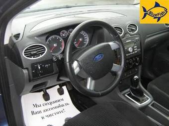 2006 Ford Focus Images