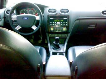 2006 Ford Focus Photos