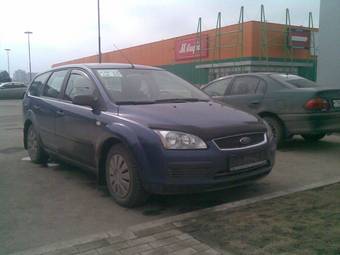 2006 Ford Focus Photos