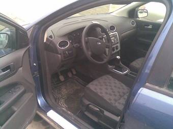 2006 Ford Focus Photos