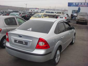 2006 Ford Focus Photos