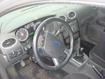2006 Ford Focus Pictures