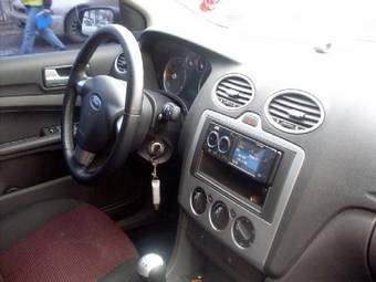 2006 Ford Focus Photos