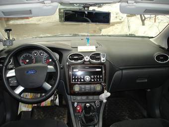 2006 Ford Focus Photos