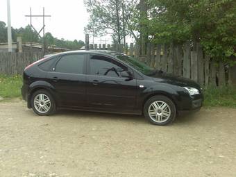 2006 Ford Focus Images