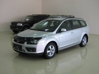 2006 Ford Focus Images