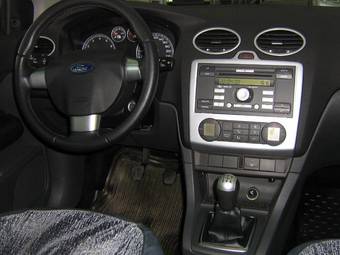 2006 Ford Focus Pictures