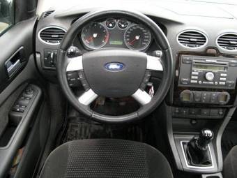 2006 Ford Focus Pictures
