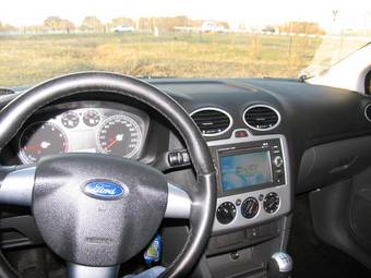 2006 Ford Focus Photos