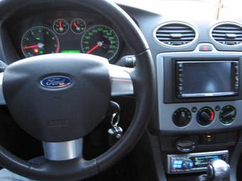 2006 Ford Focus Pictures