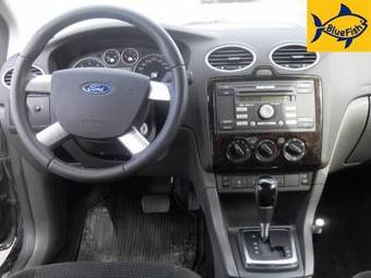 2006 Ford Focus Photos