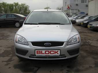 2006 Ford Focus Photos
