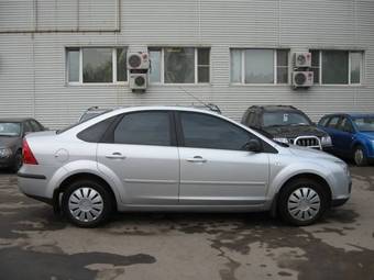 2006 Ford Focus Photos