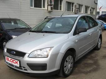 2006 Ford Focus Photos