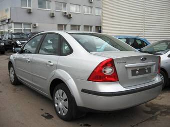 2006 Ford Focus Photos