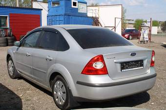 2006 Ford Focus Photos