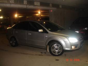 2006 Ford Focus Photos