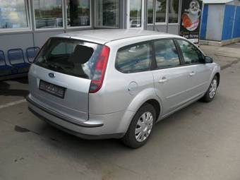 2006 Ford Focus Photos