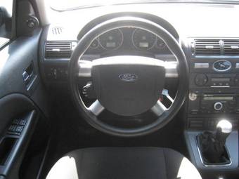 2006 Ford Focus Photos