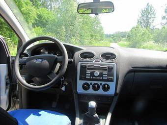 2006 Ford Focus Pictures