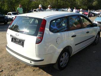 2006 Ford Focus Photos