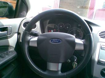 2006 Ford Focus Pictures