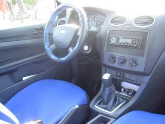 2006 Ford Focus Photos