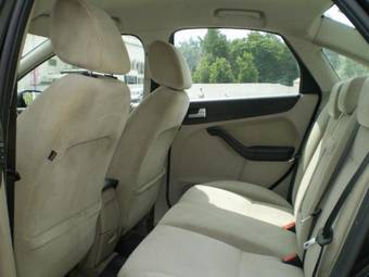 2006 Ford Focus Images