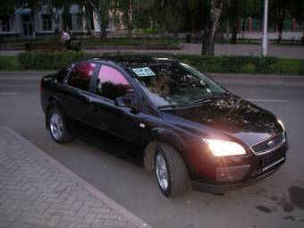 2006 Ford Focus Photos