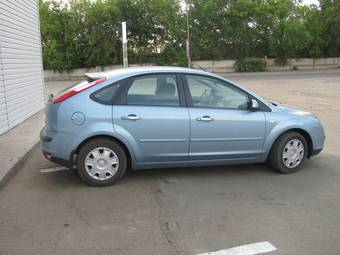 2006 Ford Focus Photos