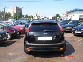 2006 Ford Focus Photos