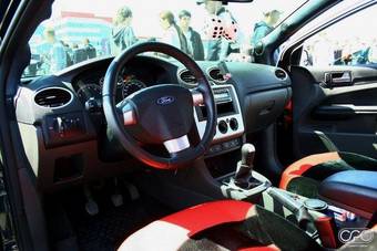 2006 Ford Focus Photos