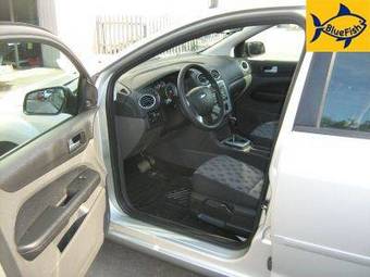 2006 Ford Focus Photos